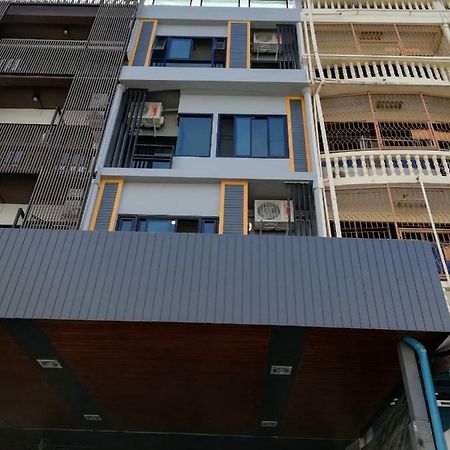 Icon Hostel Банкок Екстериор снимка