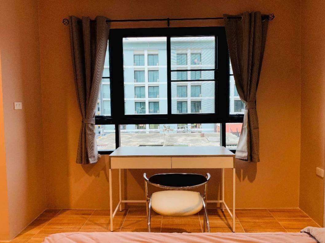 Icon Hostel Банкок Екстериор снимка